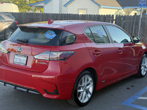 2014 Lexus CT 200h