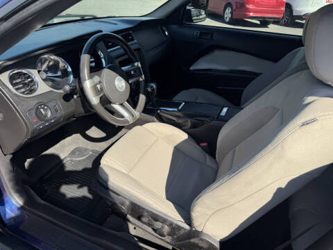 2012 Ford Mustang V6