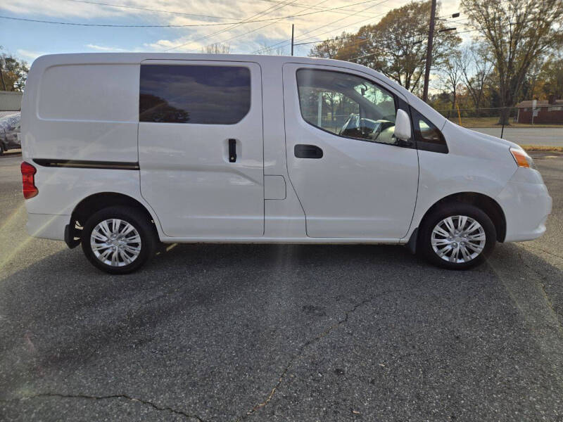 2020 Nissan NV200 SV