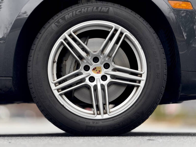 2021 Porsche Macan S