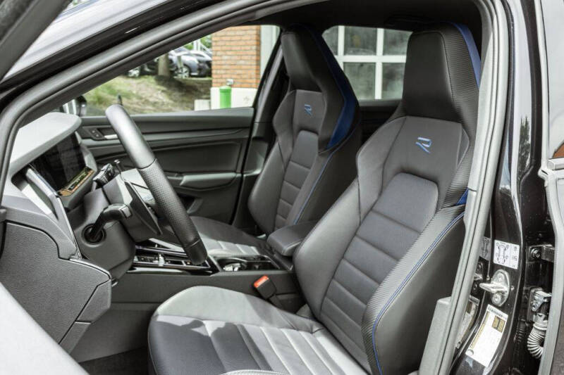 2023 Volkswagen Golf R