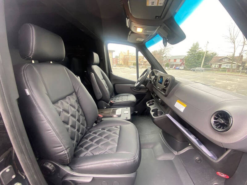 2025 Mercedes-Benz Sprinter