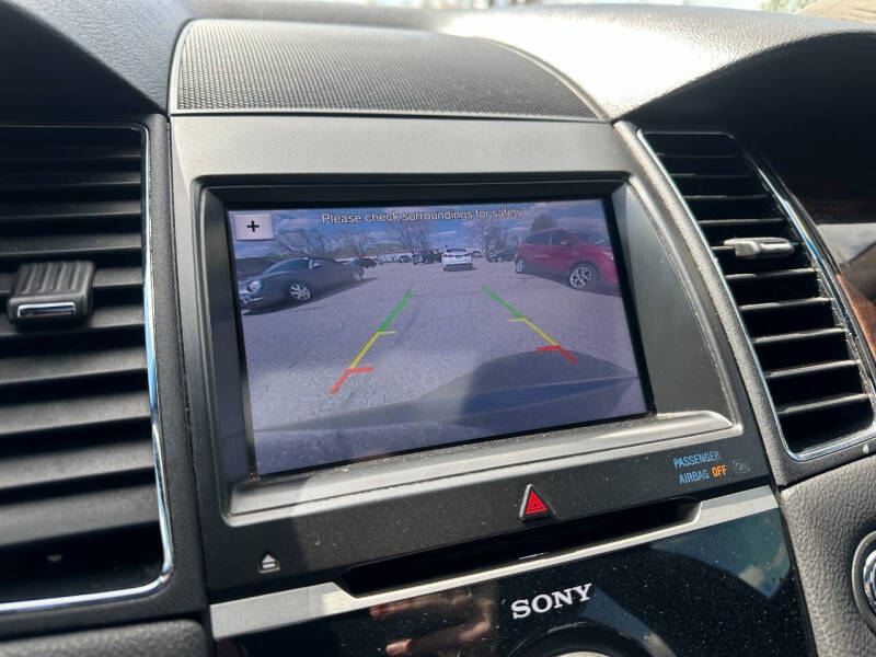 2019 Ford Taurus Limited