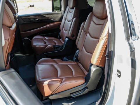 2016 Cadillac Escalade ESV Luxury Collection