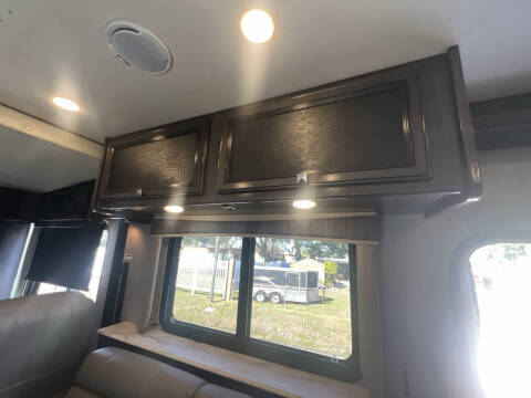 2020 Holiday Rambler Invicta