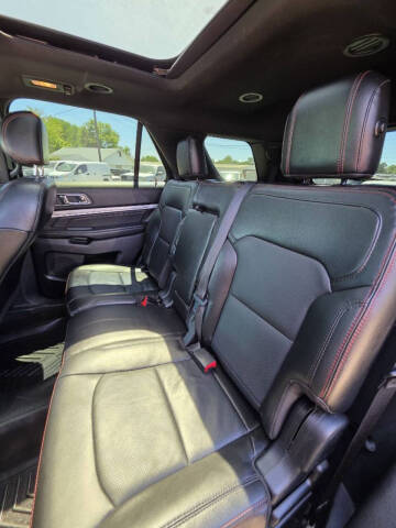 2017 Ford Explorer Sport