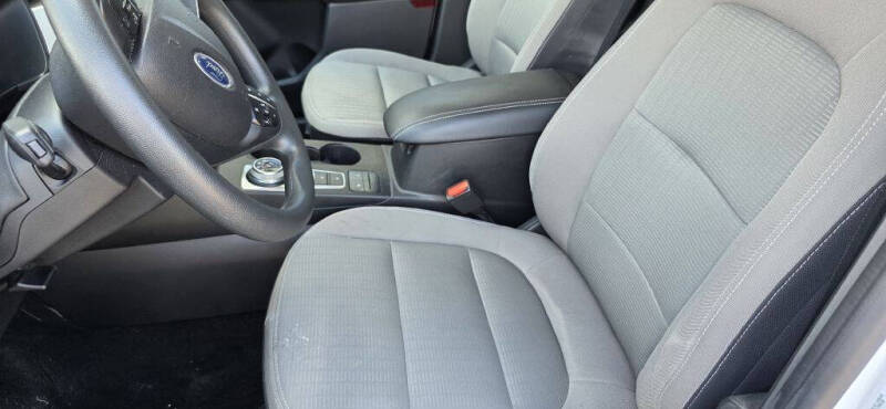 2022 Ford Escape S