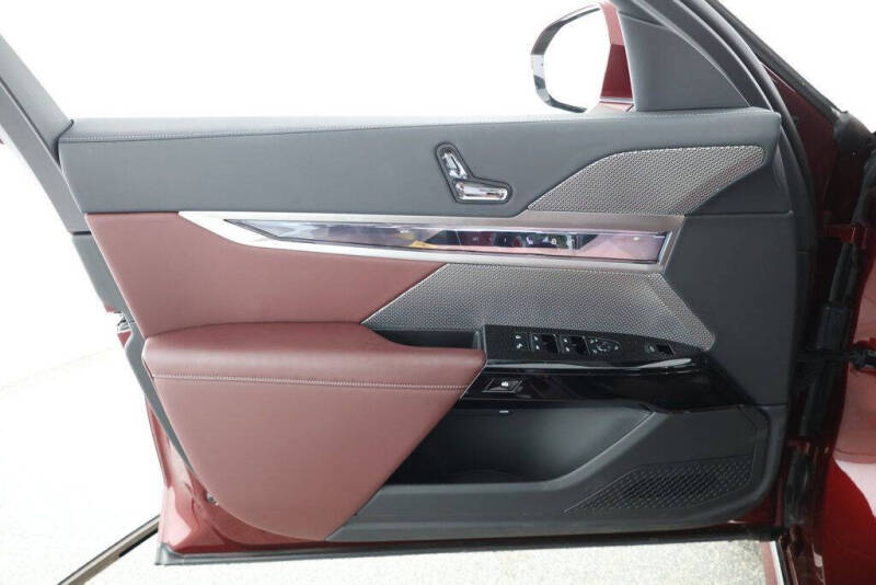 2024 BMW i7 eDrive50