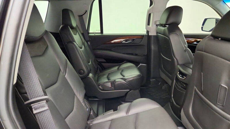 2019 Cadillac Escalade Luxury