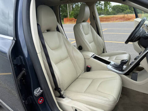 2014 Volvo XC60 T6 Premier Plus