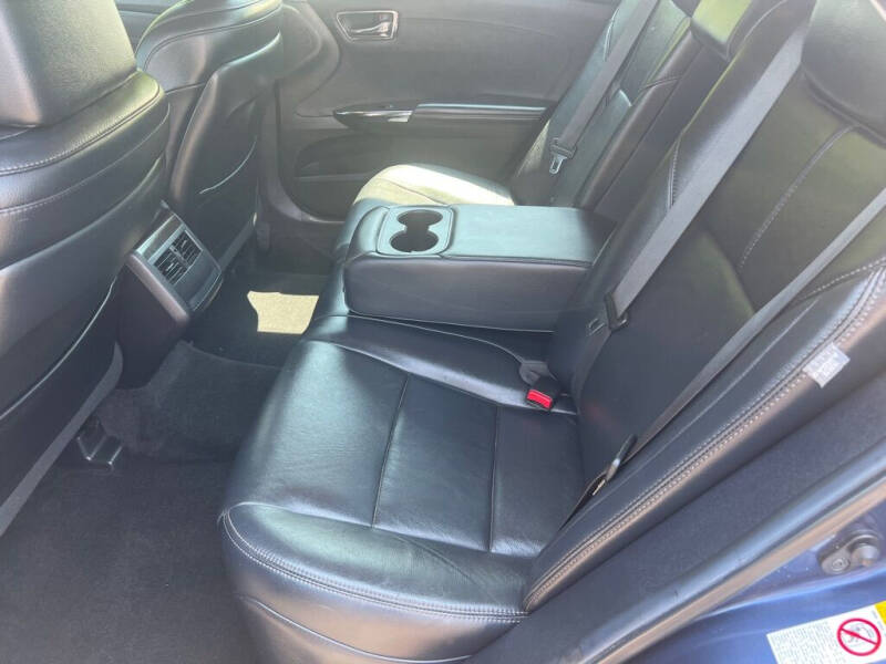 2016 Toyota Avalon XLE