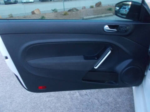 2014 Volkswagen Beetle 2.5L Entry PZEV