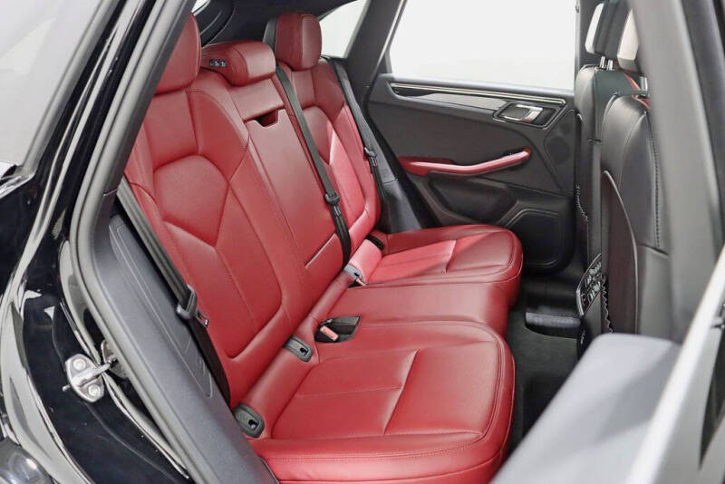 2023 Porsche Macan