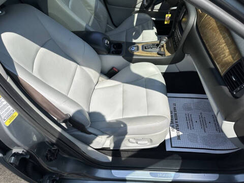 2005 Jaguar S-Type R