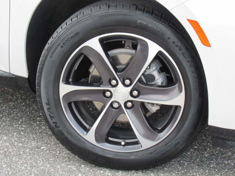 2022 Buick Enclave Essence