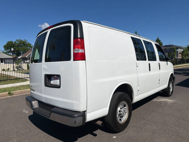 2020 Chevrolet Express 2500