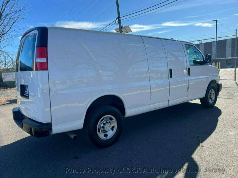 2021 Chevrolet Express 2500