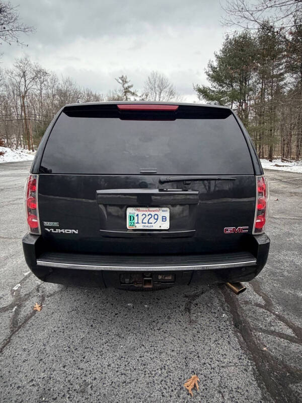 2011 GMC Yukon Denali