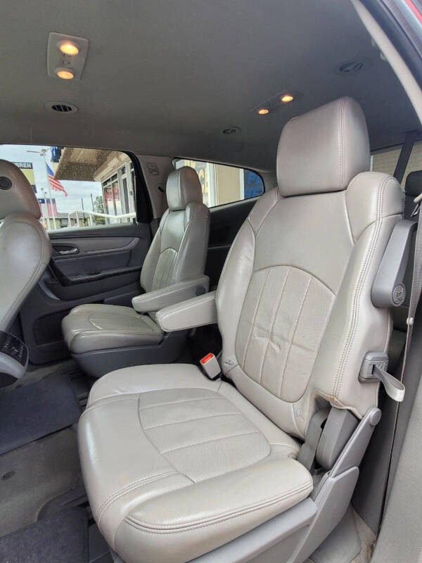 2013 Chevrolet Traverse LTZ