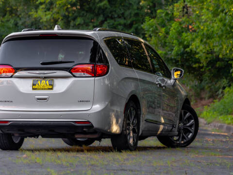 2017 Chrysler Pacifica Limited