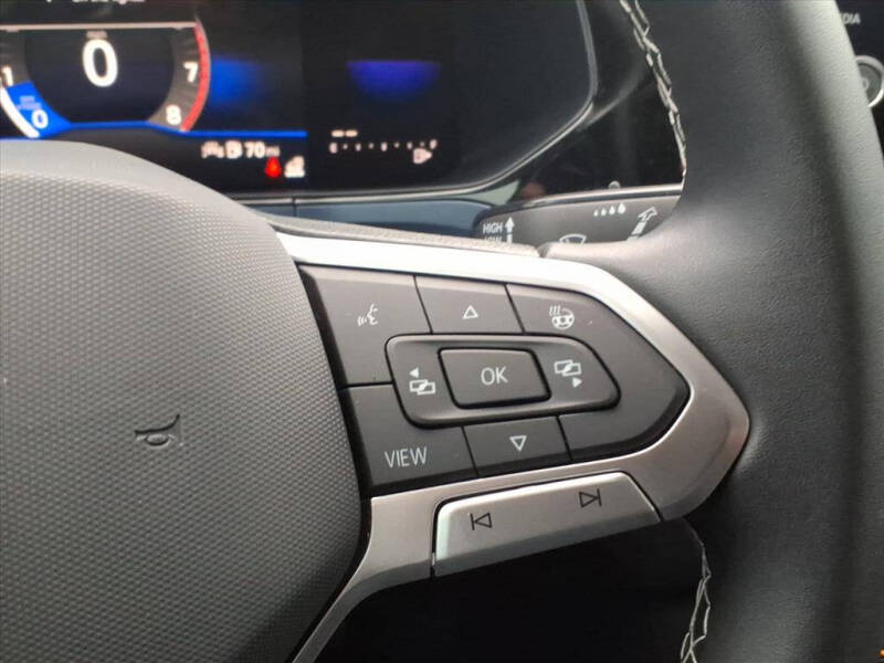 2023 Volkswagen Taos SE 4Motion