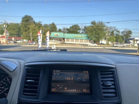 2014 Nissan Pathfinder SV