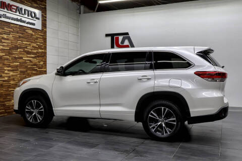 2018 Toyota Highlander LE