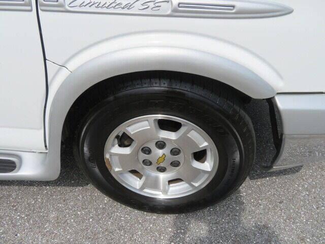 2010 Chevrolet Express LT 1500