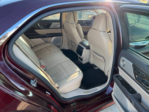 2017 Lincoln Continental Reserve