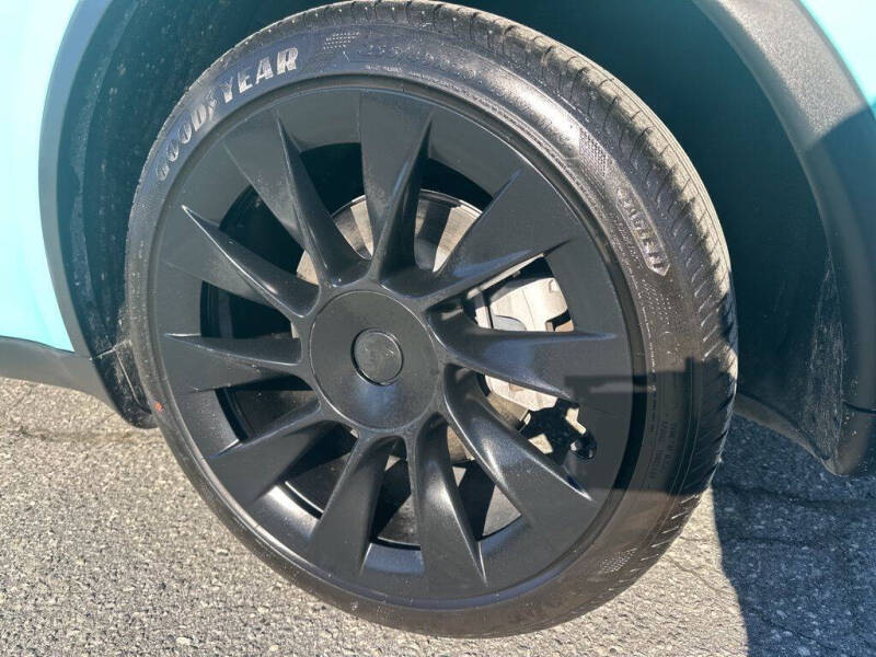 2023 Tesla Model Y Long Range