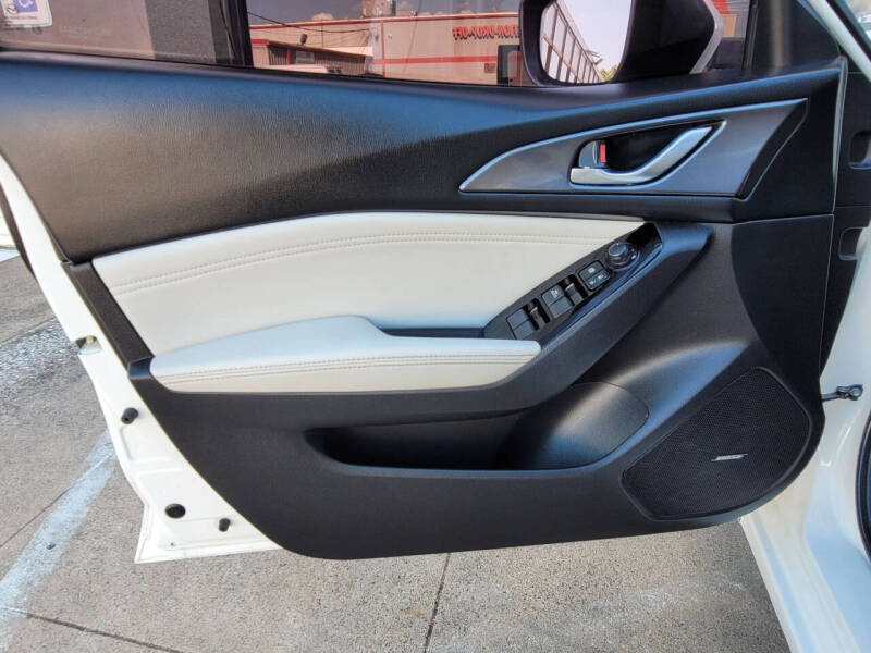 2018 Mazda MAZDA3 Grand Touring