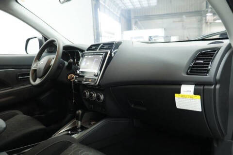 2026 Mitsubishi Outlander Sport ES
