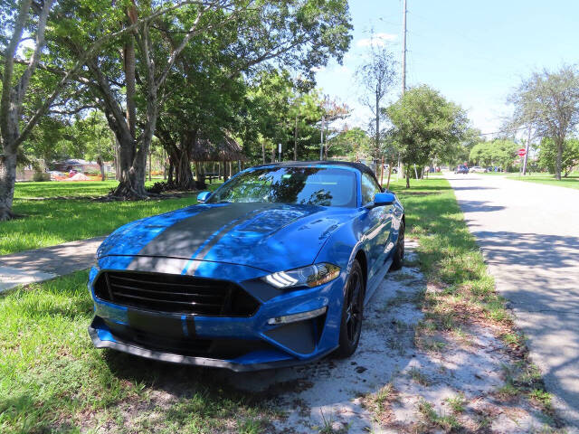 2020 Ford Mustang for sale at Supreme Auto Vendors LLC in Davie, FL