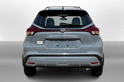 2021 Nissan Kicks SR