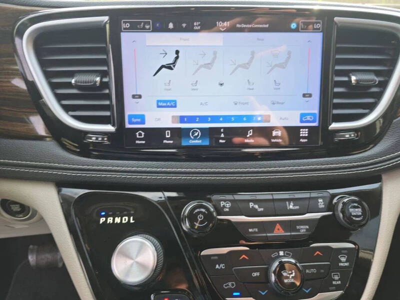 2022 Chrysler Pacifica Hybrid Limited