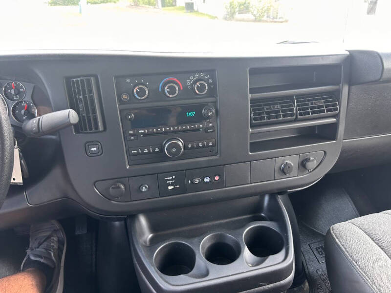 2014 Chevrolet Express LT 3500