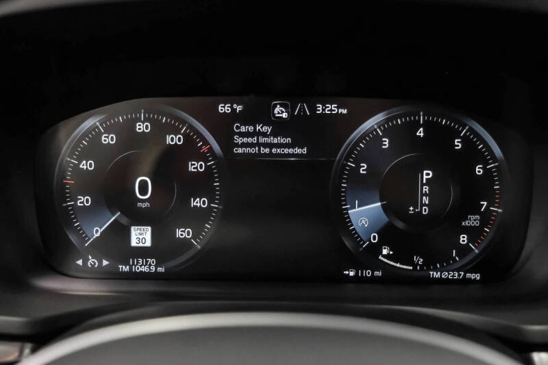 2021 Volvo V60 T5 Momentum