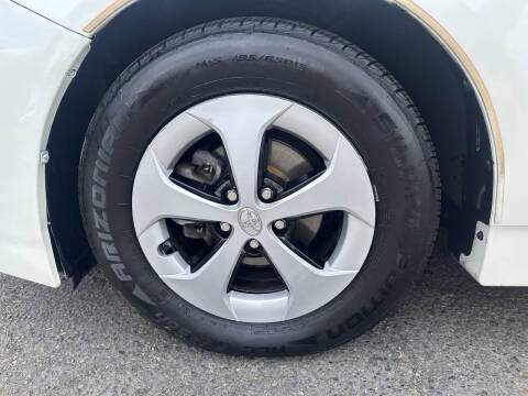 2012 Toyota Prius Four