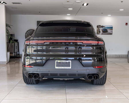 2024 Porsche Cayenne Coupe