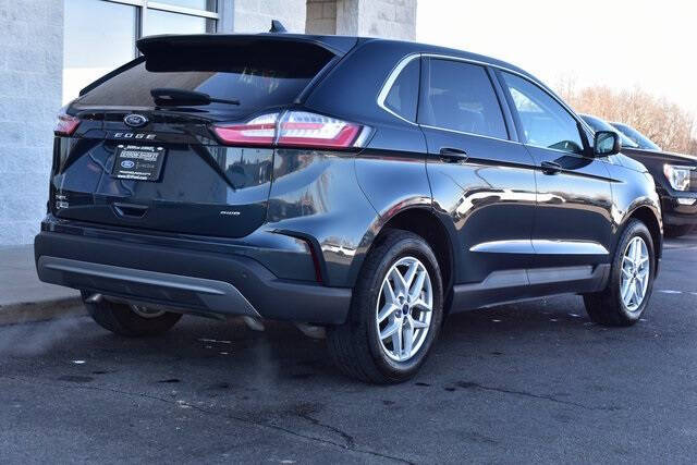2022 Ford Edge SEL