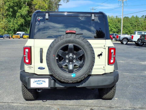 2025 Ford Bronco Outer Banks