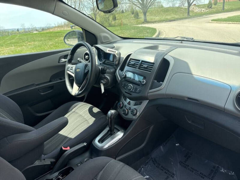 2013 Chevrolet Sonic LT Auto