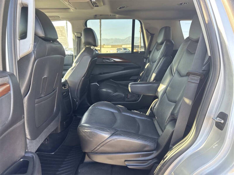 2020 Cadillac Escalade Luxury