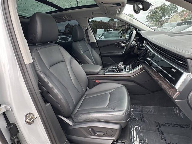 2023 Audi Q7 quattro Premium Plus 55 TFSI