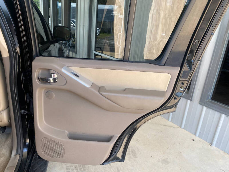 2012 Nissan Pathfinder Silver Edition