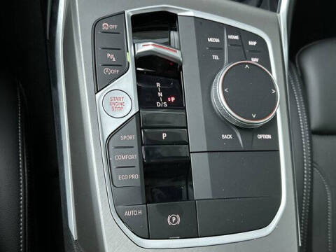 2025 BMW 3 Series 330i xDrive