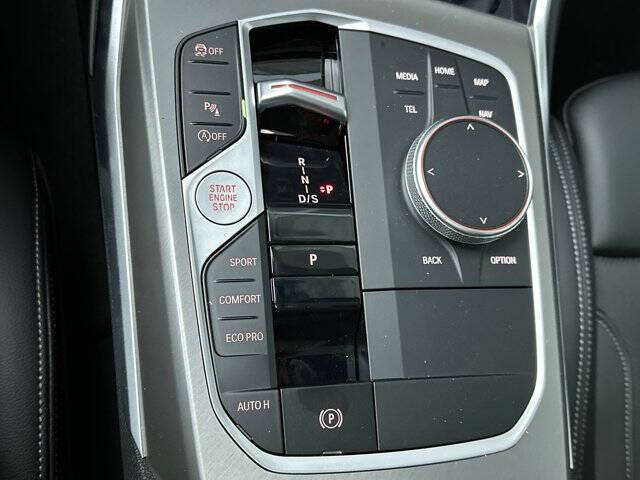 2025 BMW 3 Series 330i xDrive