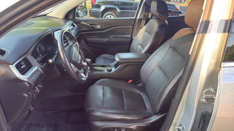 2017 GMC Acadia SLT-1