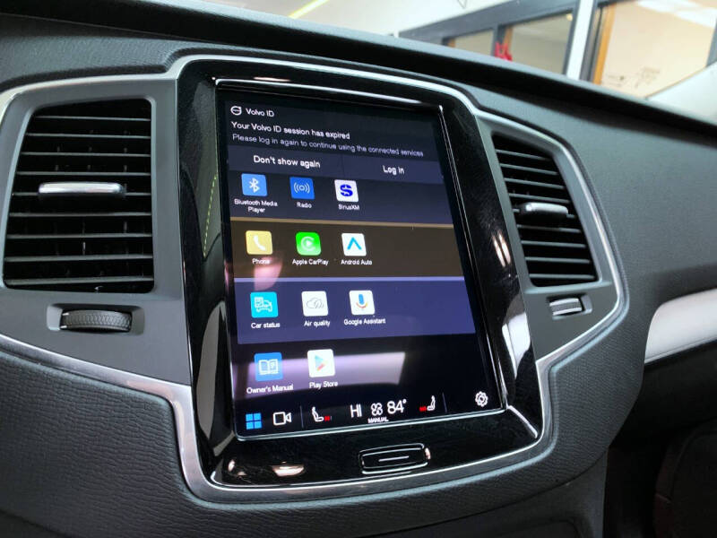 2025 Volvo XC90 B5 Core Bright Theme