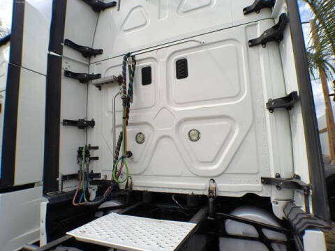 2016 Freightliner Cascadia